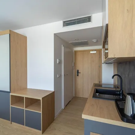 Aparthotel Milo 3*